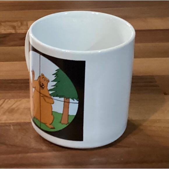 Far Side by Gary Larson 1981 Vintage "Bears In Crosshair" 8 Oz Coffee Mug - Picture 5 of 9